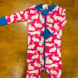 Hanna Andersson 6-9mon bunny zip pajamas